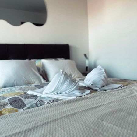 Monachus Apartments วีร์ ภายนอก รูปภาพ
